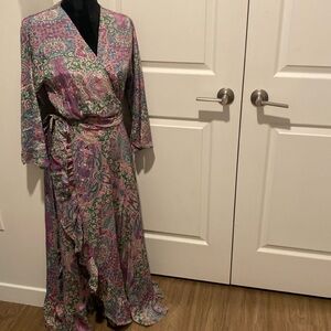 Bohemian dress, can be worn with boots or sandals. One size.